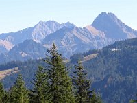 Herbst-OA-grenzverkehr-8 : Allgäu, Allgäu Herbst 2012, Breitachklamm Eingang über Gashaus Hörnlepass nach Rizlern und über Freibergsee, Kleiner Grenzverkehr, MTB, Oberstdorf, Skiflugschanze und Fellhornbahn Talststation zurück nach Agathazell